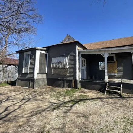 Buy this 3 bed house on 203 Belmont Street in San Antonio, TX 78202