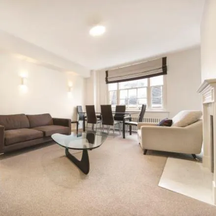 Rent this 3 bed apartment on Manor House in Marylebone Road, London