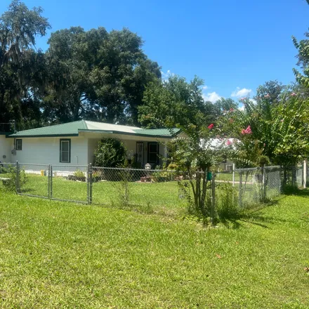 Image 3 - 217 Southeast 1st Avenue, Chiefland, Levy County, FL 32626, USA - Townhouse for sale