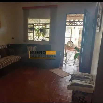 Buy this 2 bed house on Rua Perú in Vila Sartori, Santa Bárbara d'Oeste - SP
