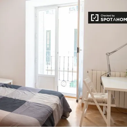 Rent this 7 bed room on Madrid in Banco Sabadell, Calle del Duque de Alba