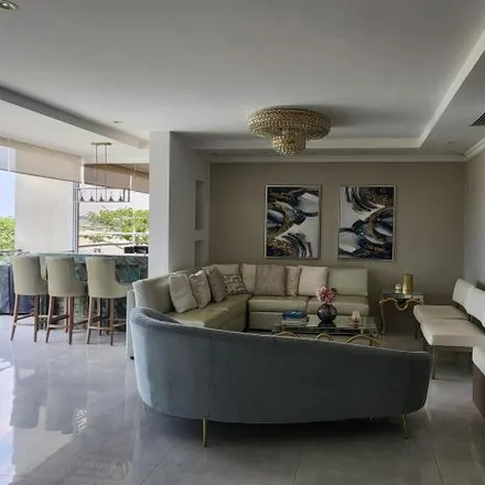 Buy this 3 bed apartment on Avenida Machala in 090307, Guayaquil