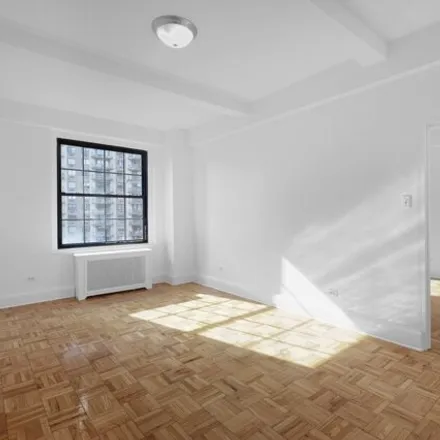 Image 7 - 160 West 71st Street, New York, NY 10023, USA - House for rent