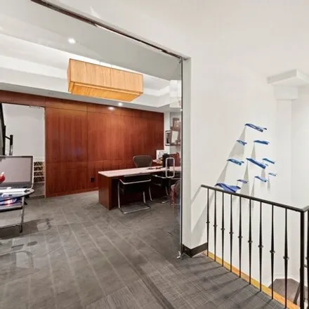 Image 7 - 209 East 31st Street, New York, NY 10016, USA - Townhouse for sale