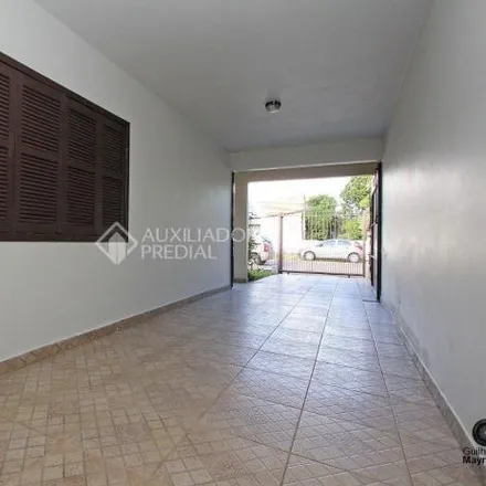 Buy this 3 bed house on Escola Kinder Land in Avenida Circular 734, Vila Jardim