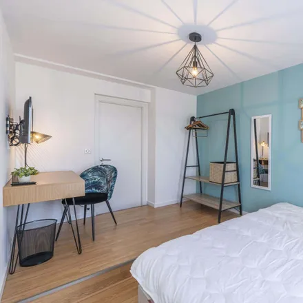 Rent this 1 bed room on 25 Avenue du Général de Gaulle in 67085 Strasbourg, France