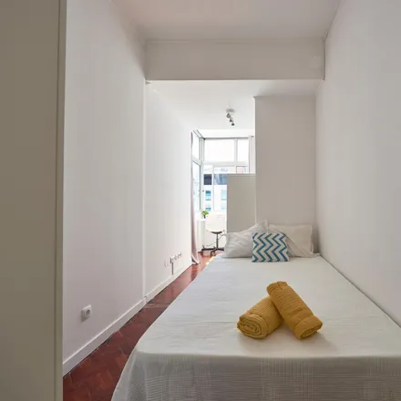 Image 1 - Avenida Miguel Bombarda, 1051-802 Lisbon, Portugal - Room for rent