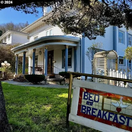 Buy this 5 bed house on 650 North 2nd Street in Coos Bay, OR 97420