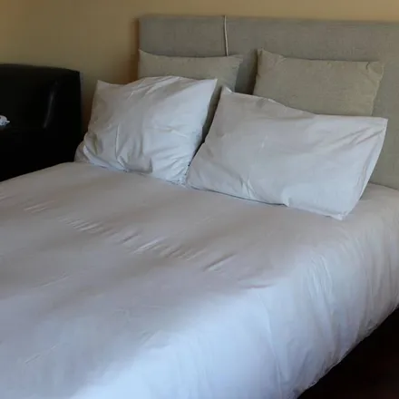 Rent this 2 bed apartment on CTT Expresso Perafita in Rua da Guarda 718, 4455-466 Matosinhos