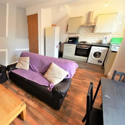 Rent this 1 bed room on Thornville Avenue in Leeds, LS6 1JS
