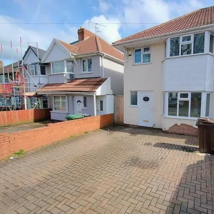 Rent this 3 bed duplex on Marston Road in All Saints, Goldthorn Hill