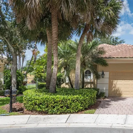 Buy this 3 bed house on 2461 Bay Isle Court in Weston, FL 33327