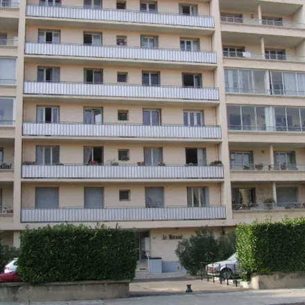Image 7 - 92 Rue Pierre Julien, 26200 Montélimar, France - Apartment for rent
