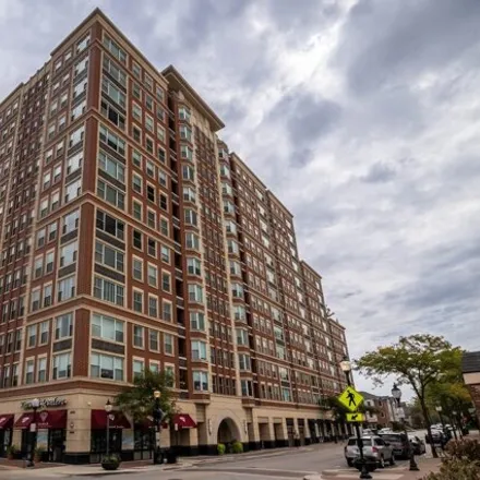 Buy this 2 bed condo on CMX Arlington Heights in South Evergreen Avenue, Arlington Heights