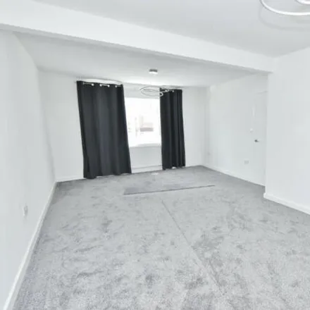 Rent this 3 bed duplex on Boxmoor Road in London, RM5 2SH