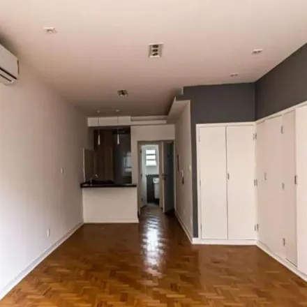 Buy this 1 bed apartment on Vó Maria bolos & mimos in Rua Doutor Cesário Mota Júnior 289, Vila Buarque