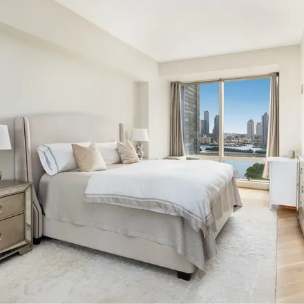 Rent this 1 bed apartment on Trump World Tower in 845 1st Avenue, New York