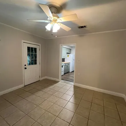 Rent this 3 bed apartment on 3 West Carver Drive in Escambia County, FL 32507