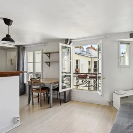 Rent this studio apartment on 14 Rue Cloche Perce in 75004 Paris, France