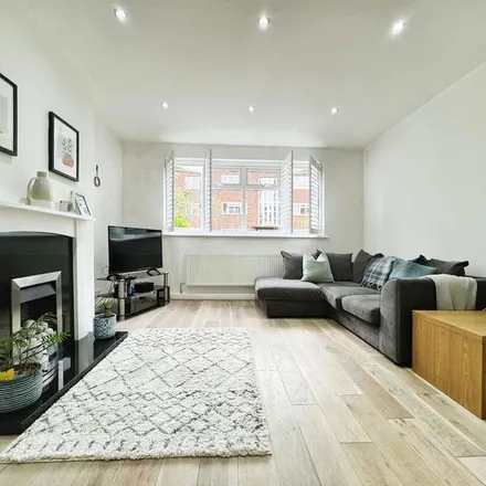 Image 2 - Stenner Lane, Manchester, M20 2RQ, United Kingdom - Apartment for rent