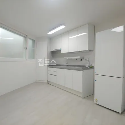 Rent this 2 bed apartment on 서울특별시 서대문구 홍제동 356-64