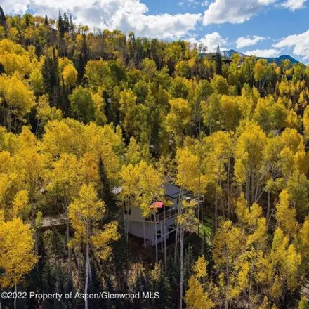 Image 2 - 907 Faraway Road, Snowmass Village, Pitkin County, CO 81615, USA - House for rent