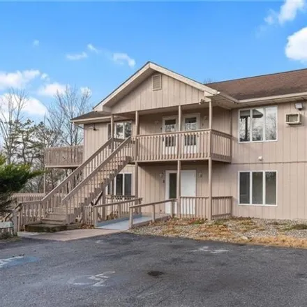 Rent this 2 bed apartment on PA 115;US 209 Truck in Brodheadsville, Chestnuthill Township