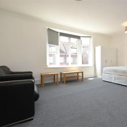 Rent this studio apartment on 158 Greenford Road in London, HA1 3QS