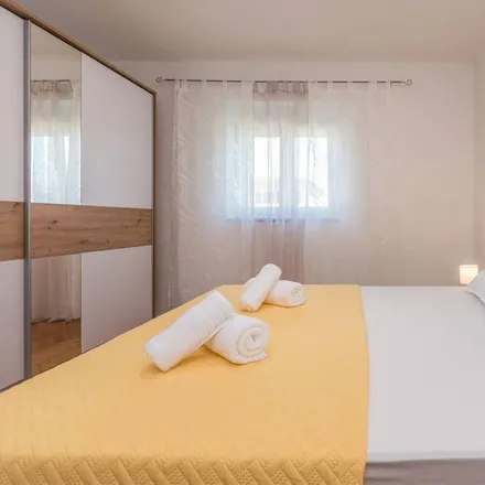 Rent this 3 bed apartment on Brajnovići in Gornje Raštane, Zadar County