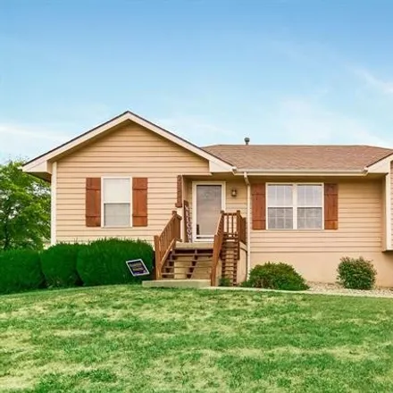 Buy this 3 bed house on 2123 Mission Drive in Kearney, MO 64060