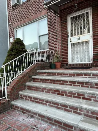 Image 8 - 32 Bay 7th Street, New York, NY 11228, USA - Townhouse for rent