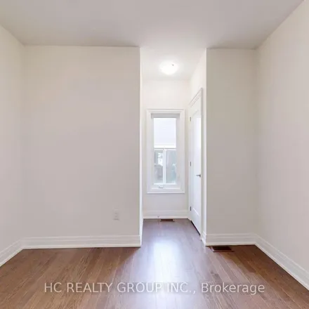 Image 3 - Quasar Avenue, Richmond Hill, ON L4C 9V4, Canada - Apartment for rent