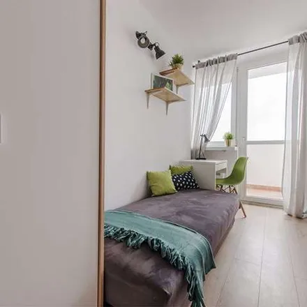 Rent this 5 bed apartment on Saska 01 in Aleja Stanów Zjednoczonych, 03-947 Warsaw