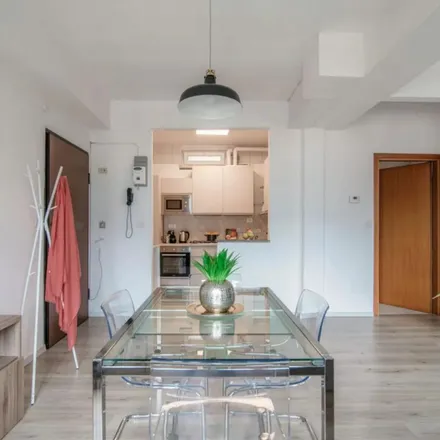 Rent this 2 bed apartment on Como San Giovanni in Torchio, Via Santa Marta