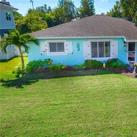 Buy this 3 bed house on 317 12th Avenue North in Indian Rocks Beach, Pinellas County