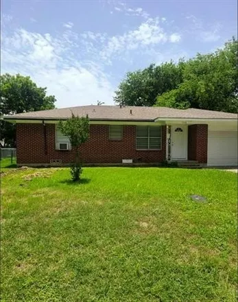 Image 1 - 1708 Harris Street, Cook, Gainesville, TX 76240, USA - House for rent