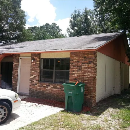 Rent this 3 bed apartment on 192 Lakeview Drive in Longwood, FL 32750