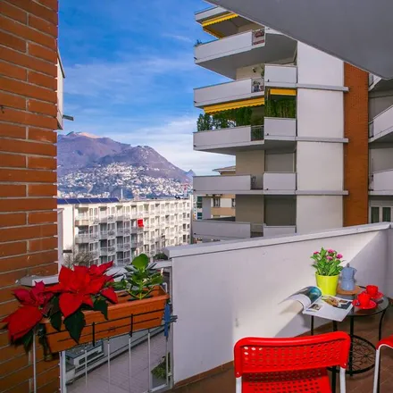 Image 8 - Paradiso, Via Generale Guisan, 6900 Circolo di Carona, Switzerland - Apartment for rent