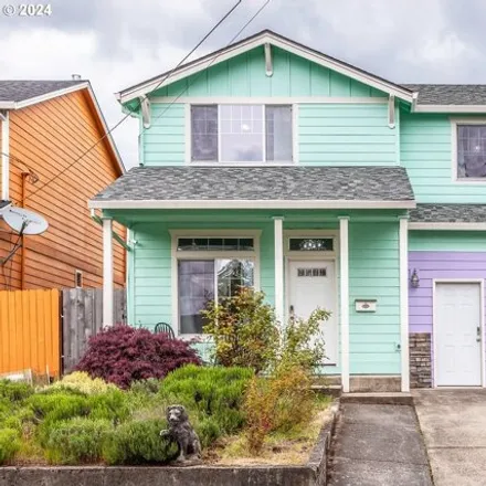 Buy this 5 bed house on 10011 Southeast Insley Street in Portland, OR 97266