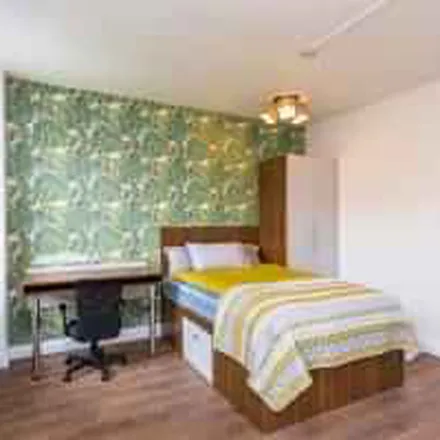 Image 7 - Leazes Terrace, Newcastle upon Tyne, NE1 4LS, United Kingdom - Apartment for rent
