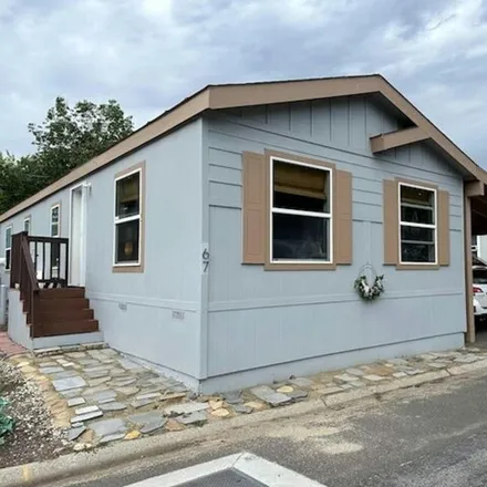 Buy this studio apartment on 91 Lake Tahoe Boulevard in Tahoe Valley, South Lake Tahoe