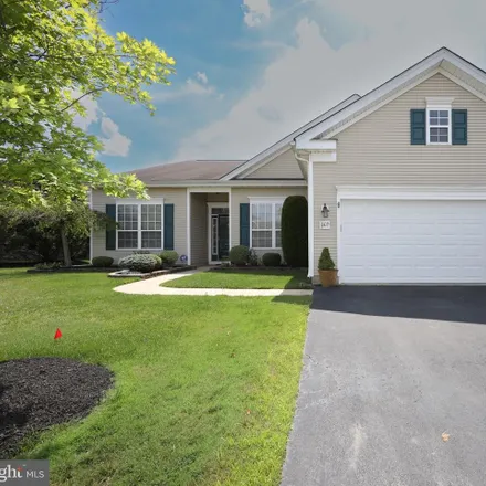 Buy this 3 bed house on 102 Chamber Lane in Mansfield Township, Burlington County