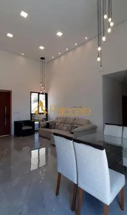 Buy this 3 bed house on Rua Antônio de Tolosa Júnior in Parque do Sol, Guaratinguetá - SP