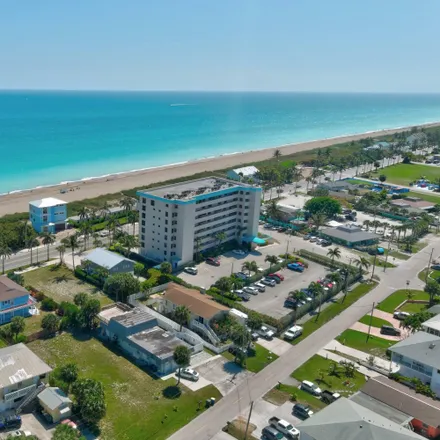 Image 2 - 357 South Ocean Drive, Fort Pierce, FL 34949, USA - Condo for sale