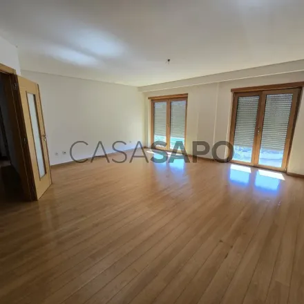 Image 9 - Circular Regional Interior de Lisboa (CRIL), 2620-079 Odivelas, Portugal - Apartment for rent