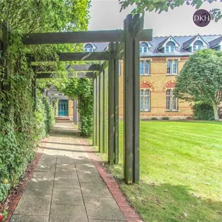 Image 8 - Aston Close, Tudor Estate, WD24 4RR, United Kingdom - Room for rent