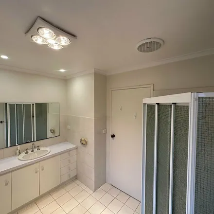 Rent this 3 bed apartment on Sidlow Road in Griffith NSW 2680, Australia