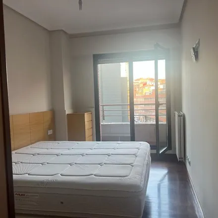 Rent this 2 bed apartment on Ametzola plaza / Plaza de Ametzola in 2, 48012 Bilbao