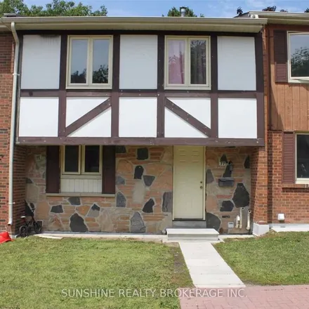 Image 4 - 264 Timberbank Boulevard, Toronto, ON M1W 2S2, Canada - Townhouse for rent