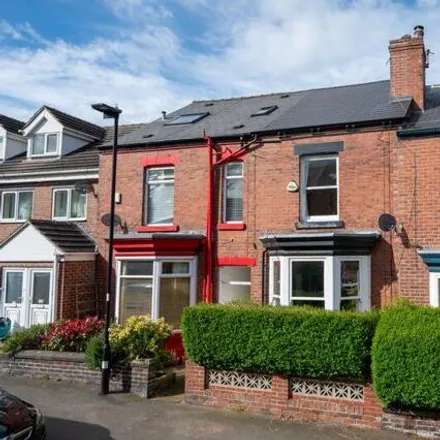 Image 4 - Stainton Road, Sheffield, S11 7AX, United Kingdom - Townhouse for sale